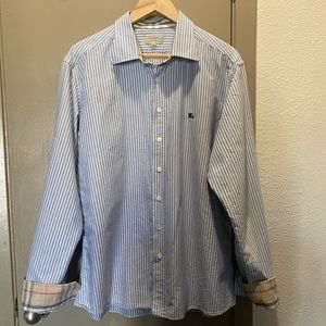 Burberry Slim fit button down shirt for men.